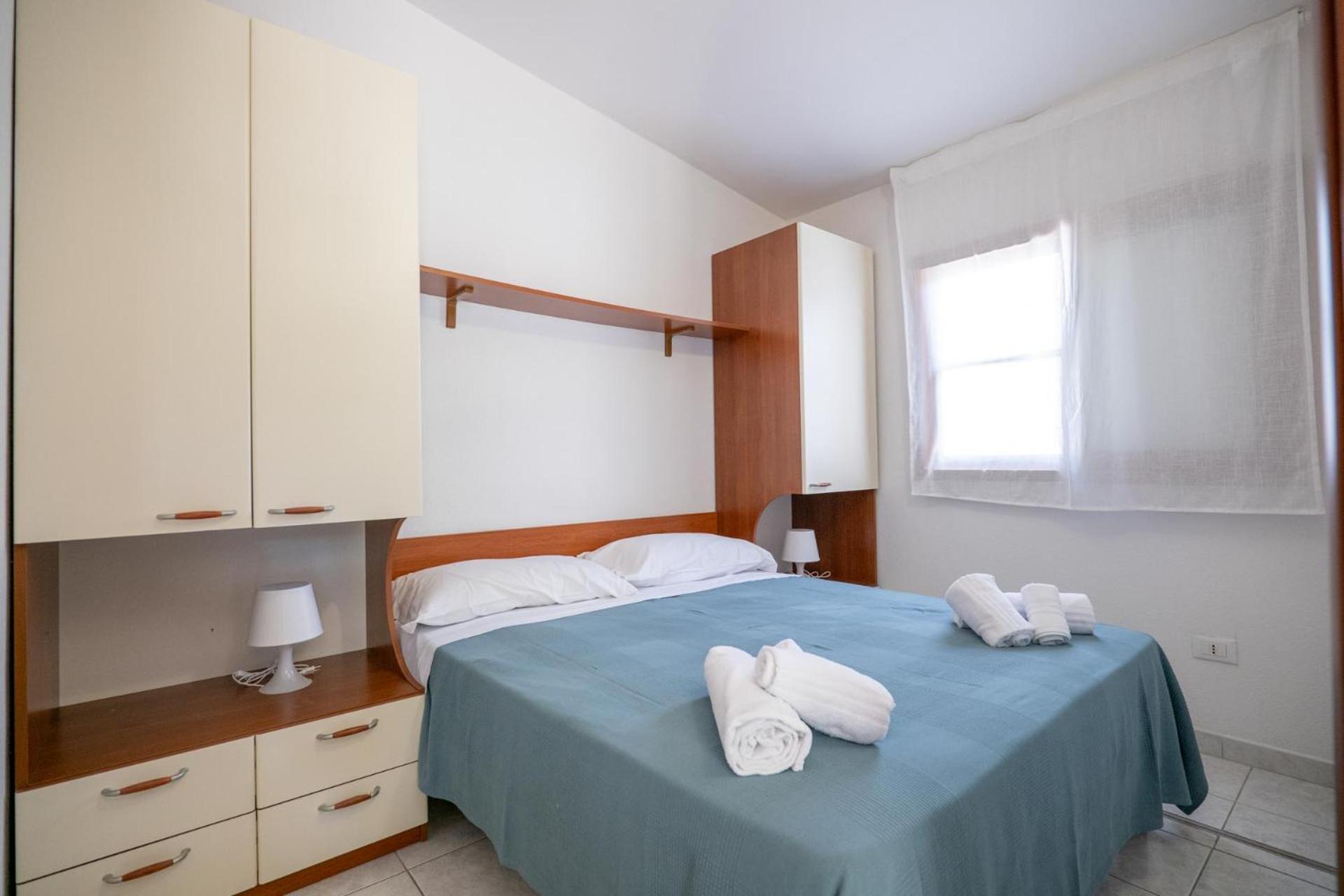 Residence Lido Dei Pini Матината Екстериор снимка