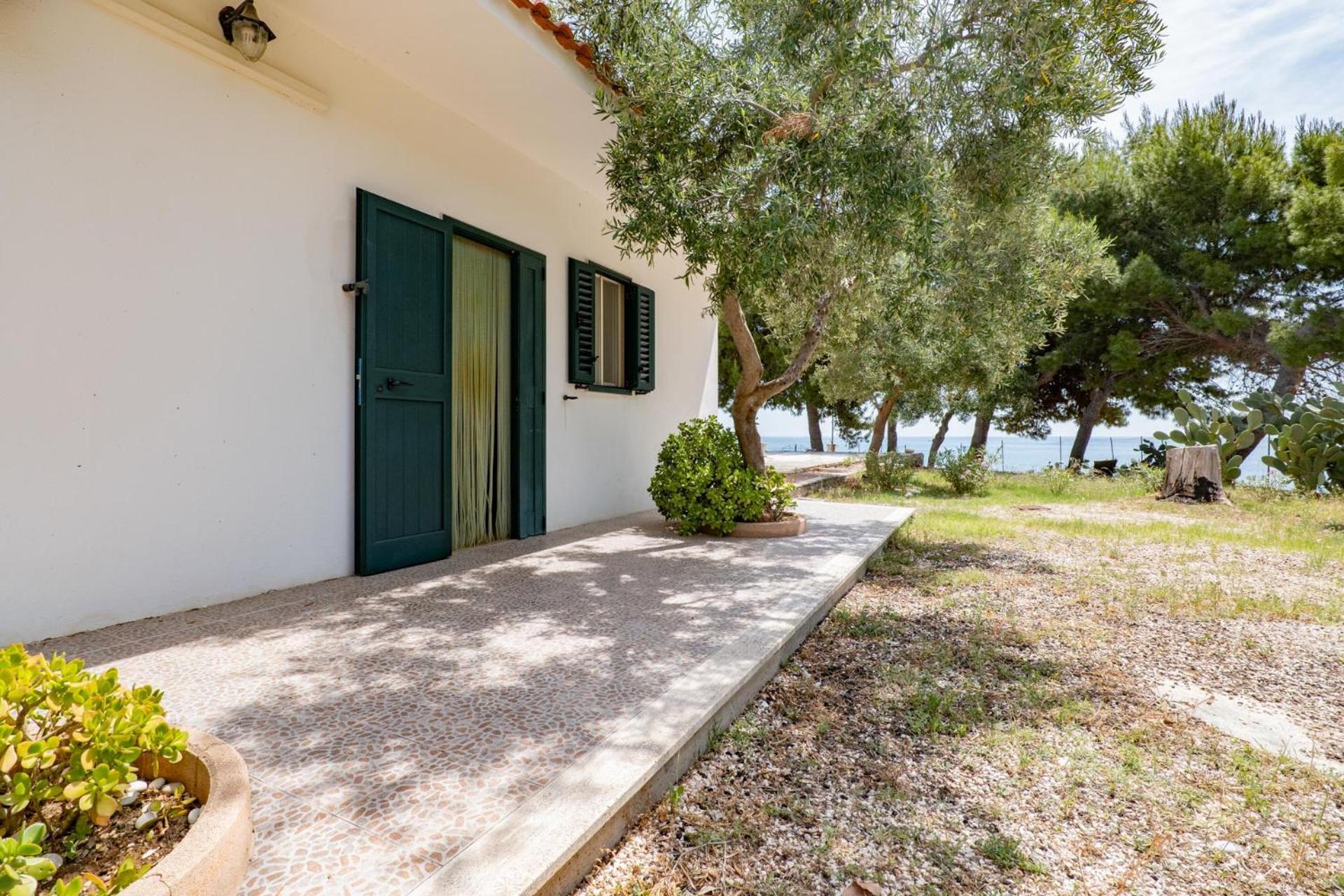 Residence Lido Dei Pini Матината Екстериор снимка