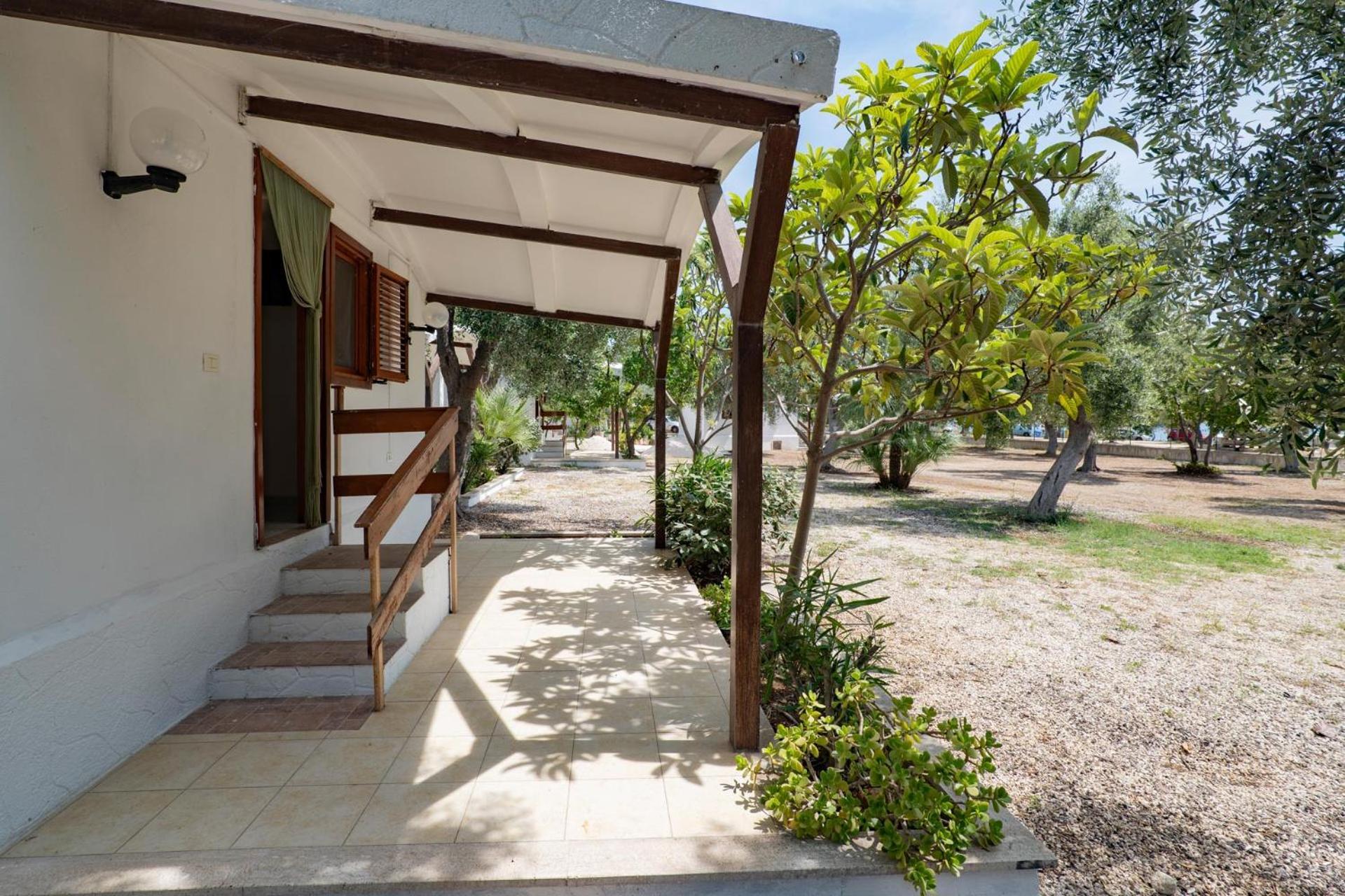 Residence Lido Dei Pini Матината Екстериор снимка